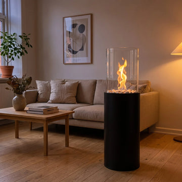 Biopejs til sommerhus og stue med dekorative sten fra Flamora